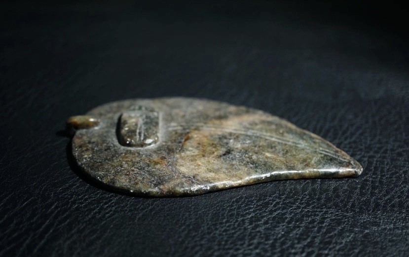 ｜冷门出品｜精选专拍·第贰拾陆场· 明清工老和田玉一叶蝉大摆件