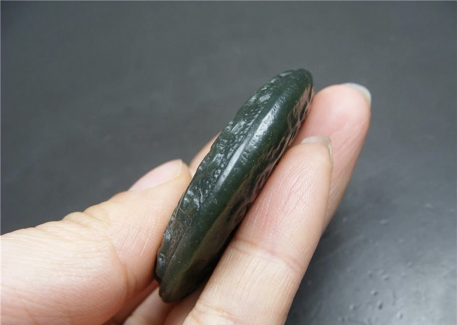 ｜冷门出品｜精选专拍·第贰拾叁场· 和田玉双面工浅浮雕厚实卷草纹大圆玉璧