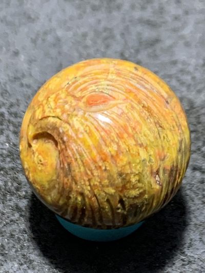 精美亚光草花纹战国红玛瑙手工俏色巧雕鹰珠子一颗 - 精美亚光草花纹战国红玛瑙手工俏色巧雕鹰珠子一颗