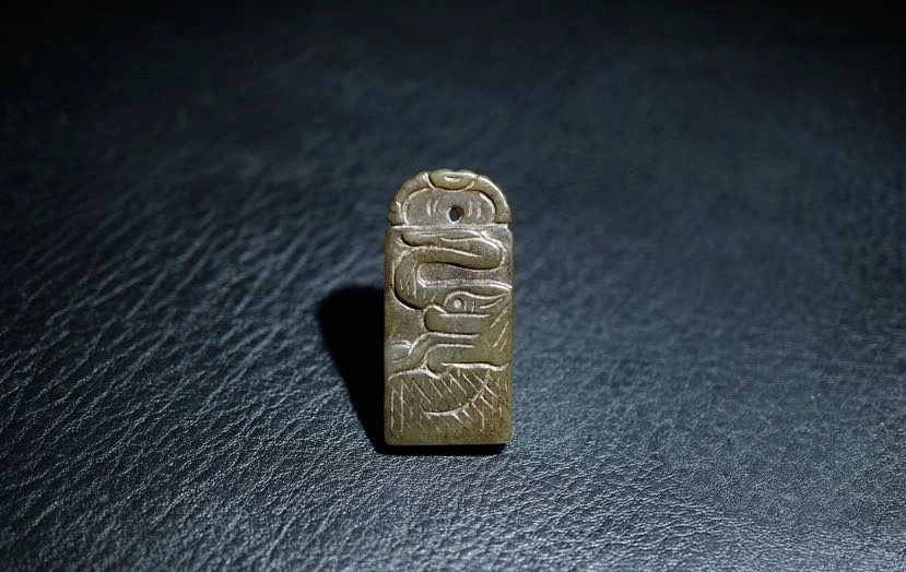 ｜冷门出品｜精选专拍·第贰拾伍场· 明清工老和田玉玉龙牌挂件