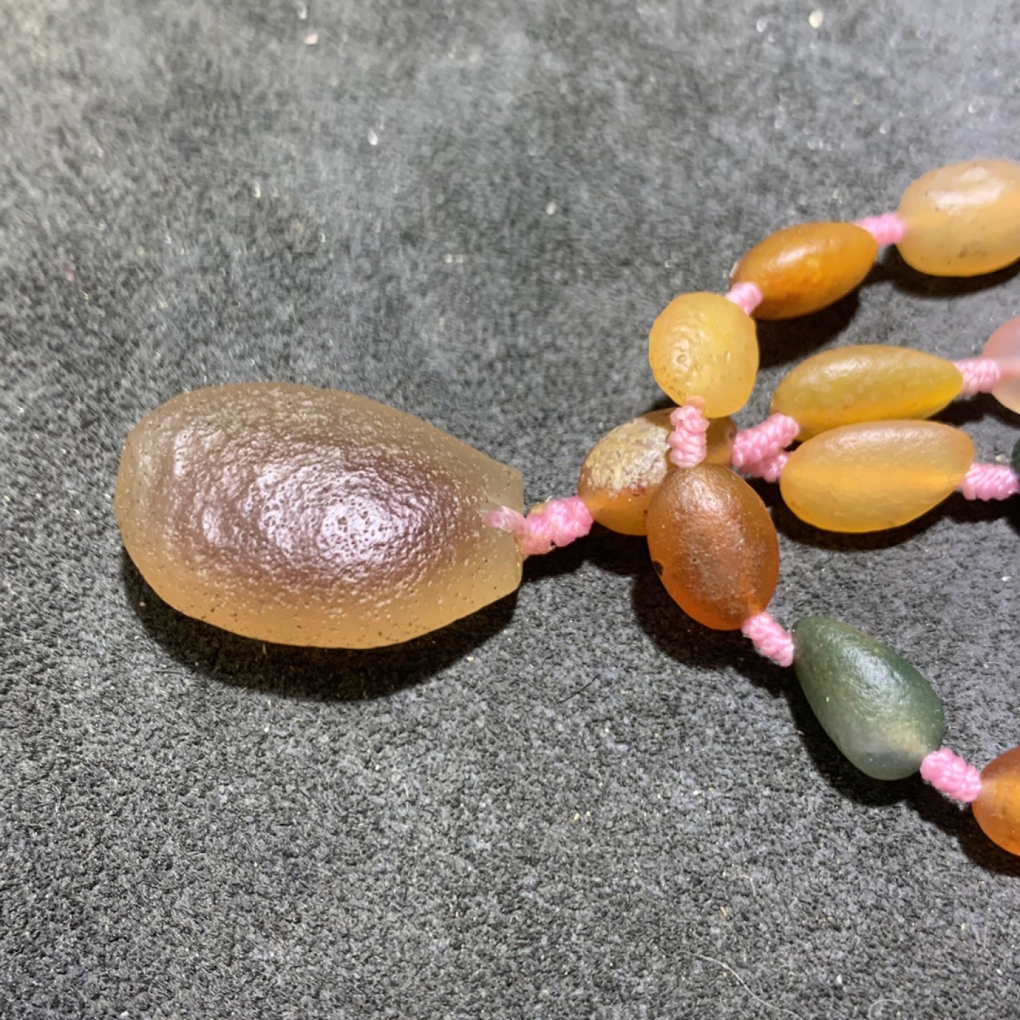 精美罕见天然阿拉善糖果玛瑙项链一条，
