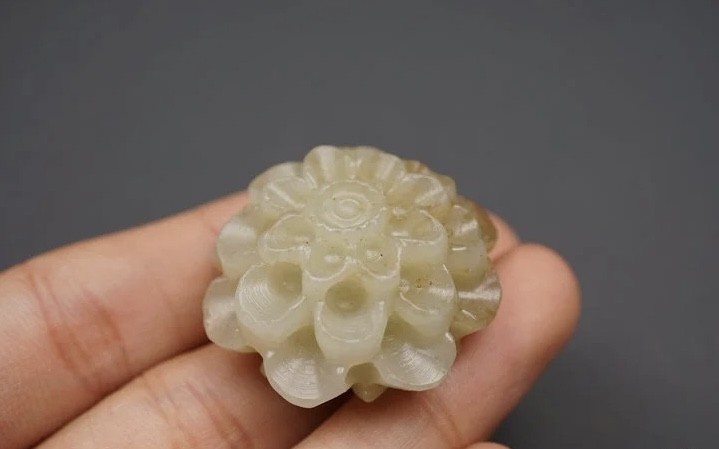 ｜冷门出品｜精选专拍·第贰拾伍场· 和田玉 厚实花卉佩饰