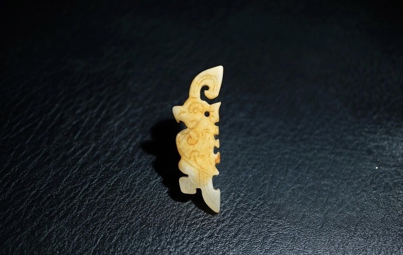 ｜冷门出品｜精选专拍·第贰拾伍场· 明清工老和田玉玉兽挂件