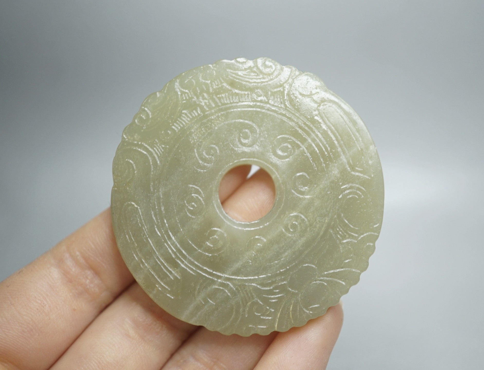 ｜冷门出品｜精选专拍·第贰拾叁场· 和田玉满工玉璧挂件