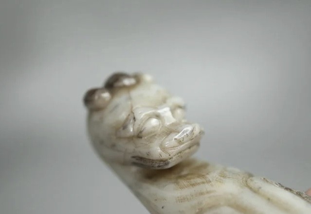｜冷门出品｜精选专拍·第贰拾伍场· 和田玉立体的龙代勾 黑沁