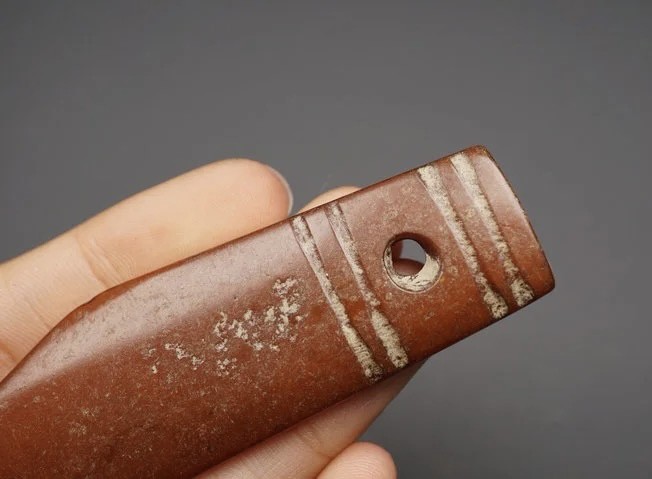 ｜冷门出品｜精选专拍·第贰拾伍场· 高.古 风格地方玉 玉圭形挂牌
