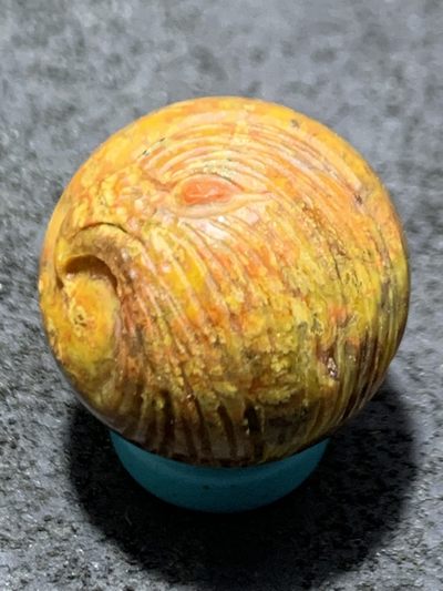 精美战国红玛瑙手工俏色巧雕一心向佛意境吊坠一个， 精美战国红玛瑙手工俏色巧雕一心向佛意境吊坠一个，