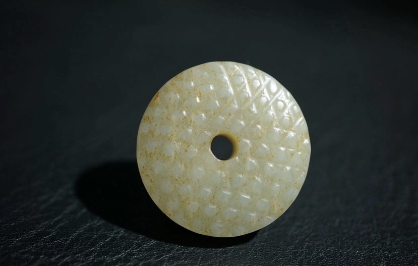 ｜冷门出品｜精选专拍·第贰拾伍场· 明清工老和田玉满工谷纹玉璧挂件