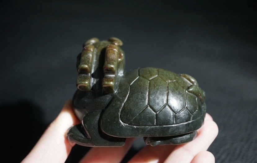 ｜冷门出品｜精选专拍·第贰拾陆场· 明清工老和田玉青玉龙龟镇纸摆件