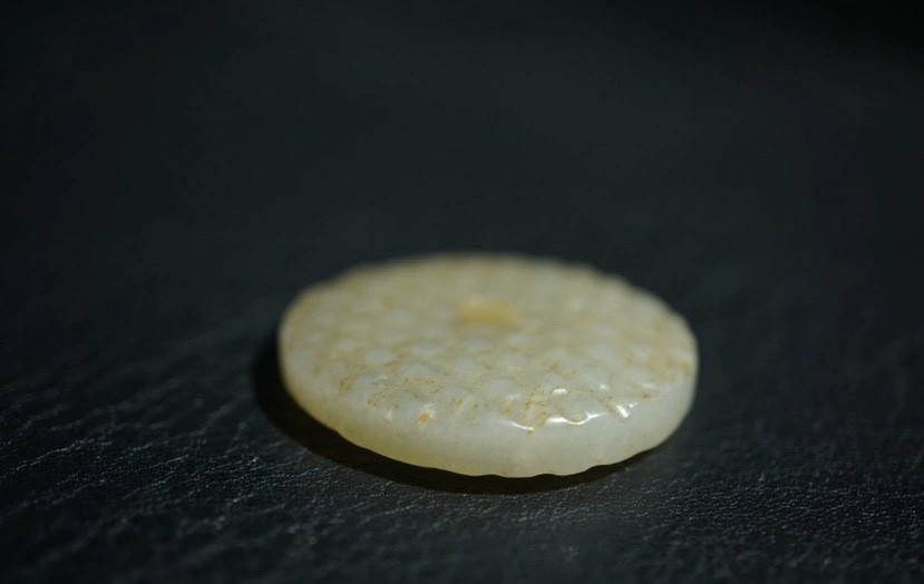 ｜冷门出品｜精选专拍·第贰拾伍场· 明清工老和田玉满工谷纹玉璧挂件