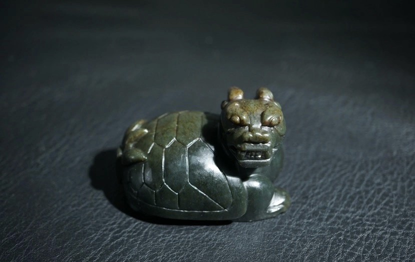 ｜冷门出品｜精选专拍·第贰拾陆场· 明清工老和田玉青玉龙龟镇纸摆件