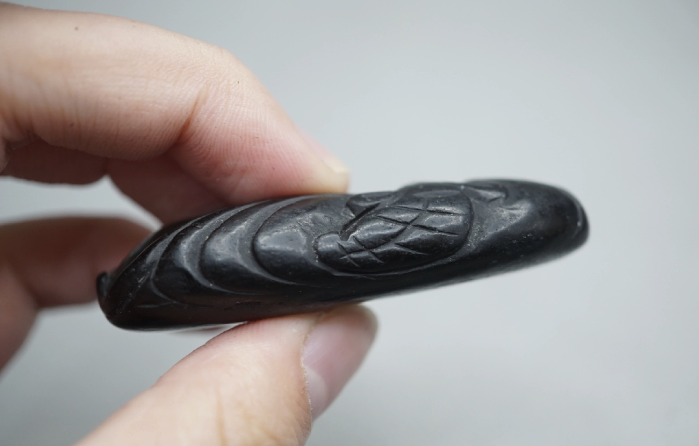 ｜冷门出品｜精选专拍·第贰拾伍场· 苏工和田玉黑皮浮雕随型挂件