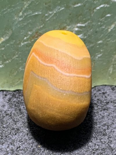 精美战国红玛瑙手工俏色巧雕一心向佛意境吊坠一个， 精美战国红玛瑙手工俏色巧雕一心向佛意境吊坠一个，