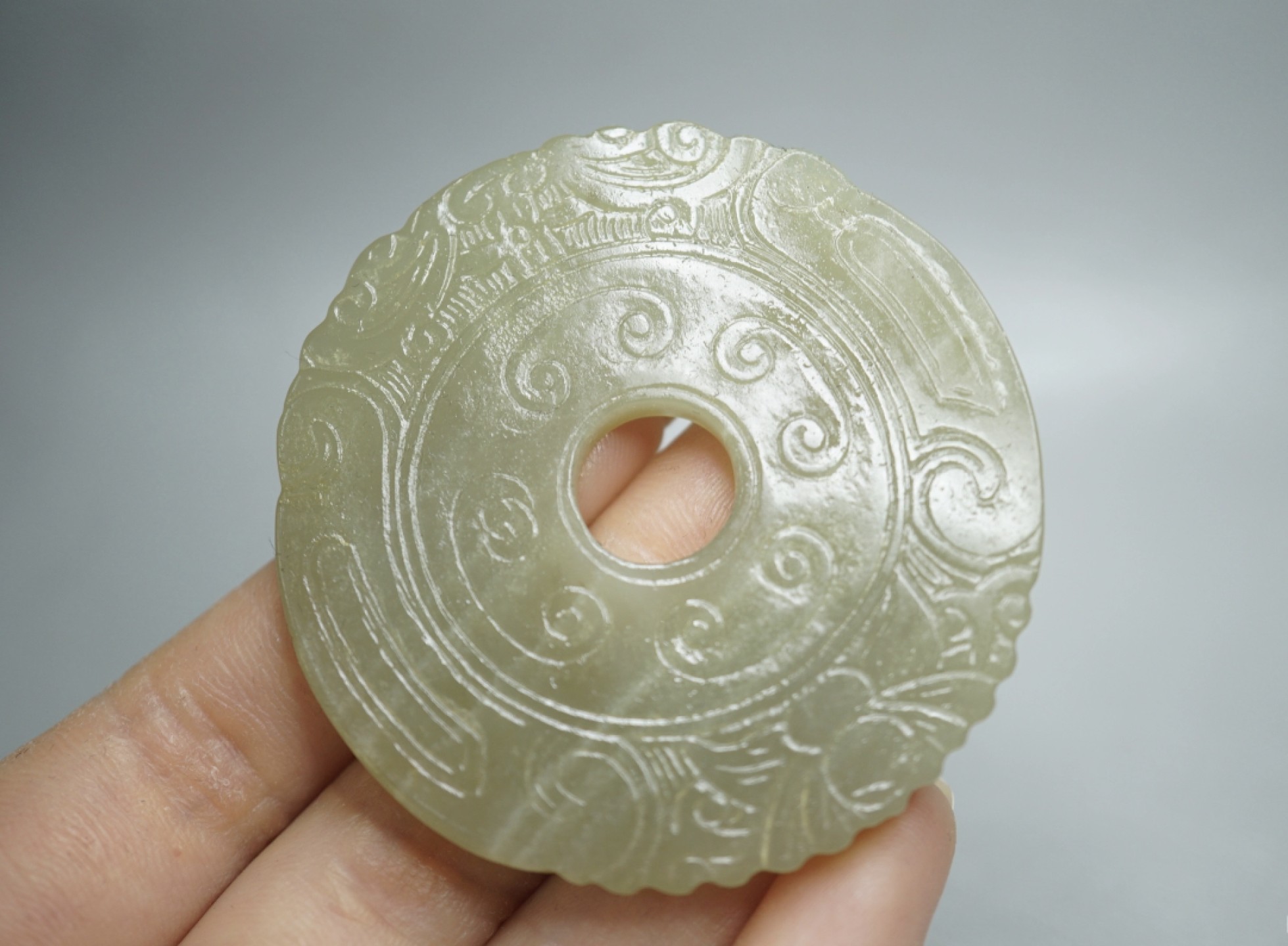 ｜冷门出品｜精选专拍·第贰拾叁场· 和田玉满工玉璧挂件