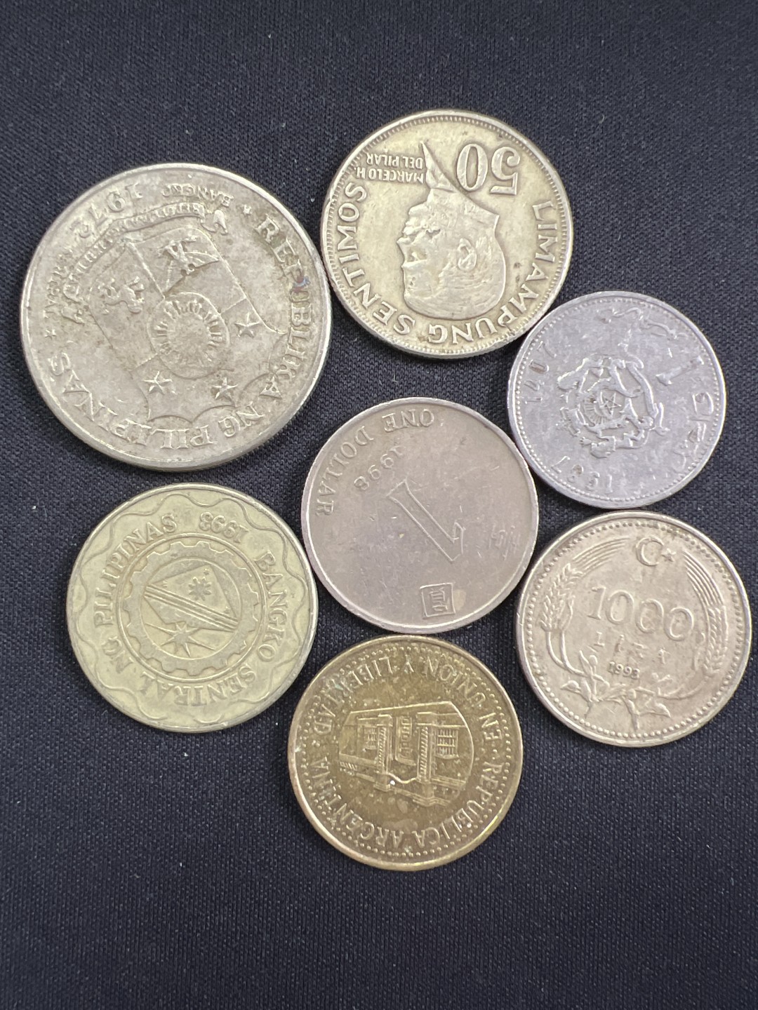 泡泡堂微拍第一 一 七幕硬币捡漏可累计专场👿👿，累计满二十元包邮，接受代拍业务 硬币一组99