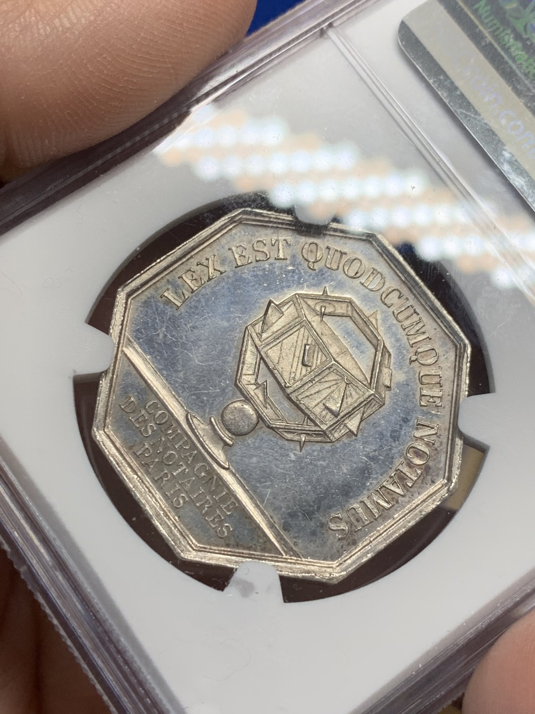 《竞宝斋》第150场-周日，周一，周四 3场 (全场包邮) NGC MS62 法国 拿三 巴黎公证 银质八角代币