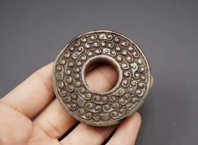 ｜冷门出品｜精选专拍·第贰拾陆场· 明清工 和田玉 玉璧挂件