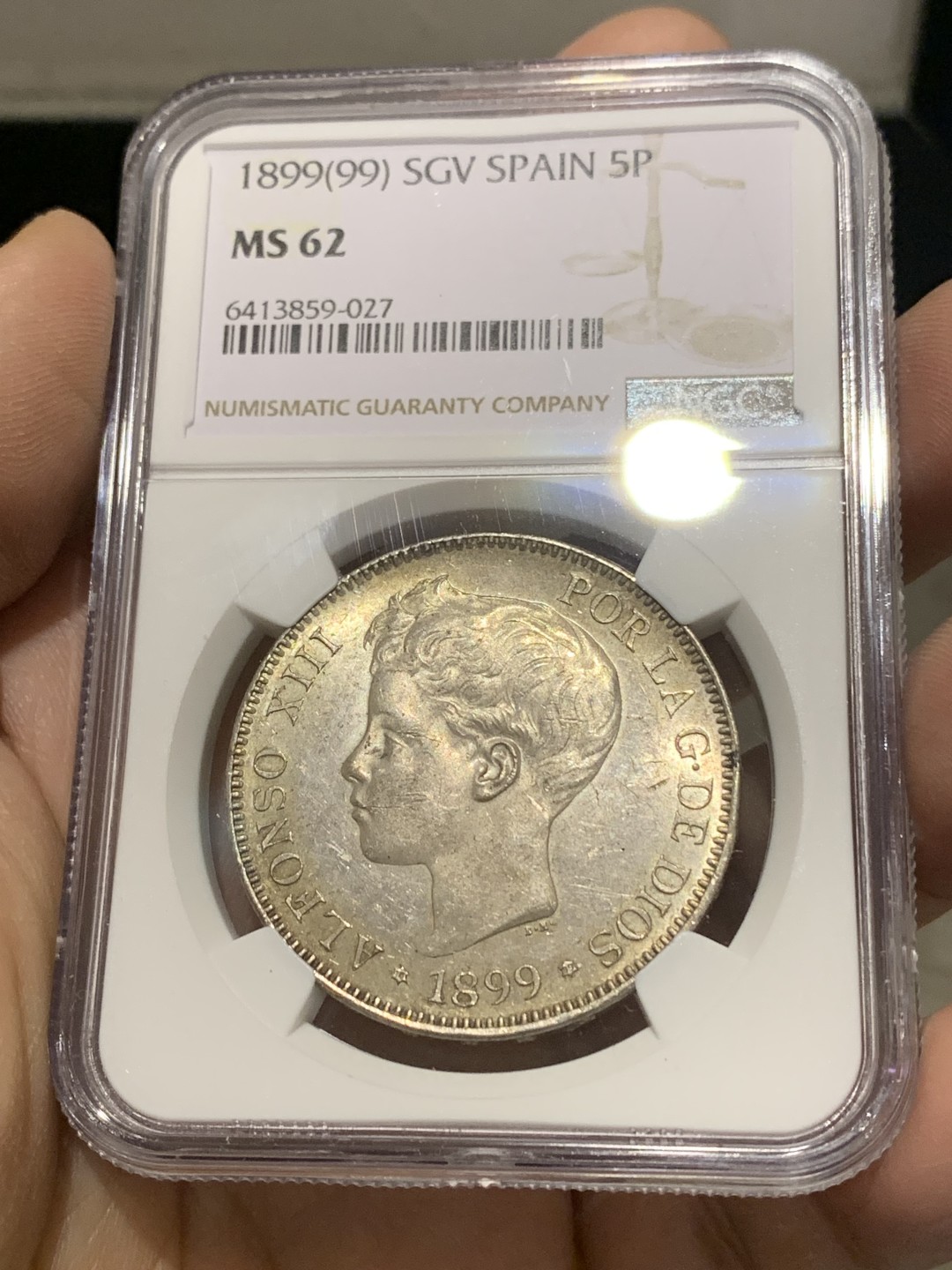 《竞宝斋》第150场-周日，周一，周四 3场 (全场包邮) NGC-MS62 西班牙1899年 阿方索十三世 5比塞塔双柱大银币 顶级品相 带光