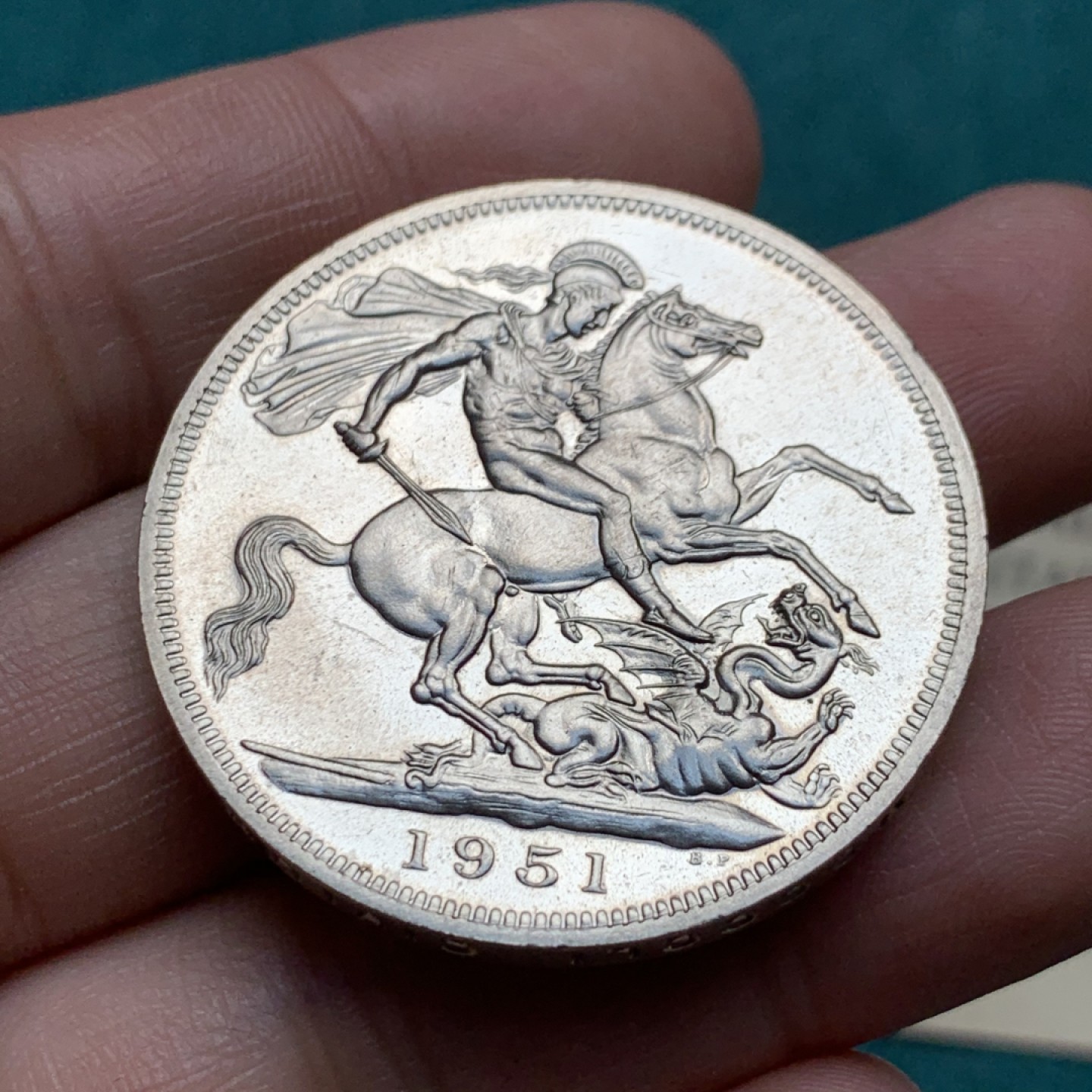 《竞宝斋》第150场-周日，周一，周四 3场 (全场包邮) 英国 1951年 乔治六世 最后的马剑 克朗镍马剑 绿盒带证书