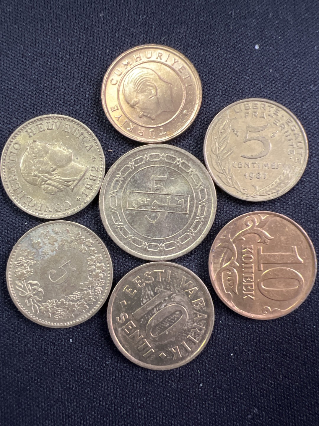 泡泡堂微拍第一 一 七幕硬币捡漏可累计专场👿👿，累计满二十元包邮，接受代拍业务 硬币一组83