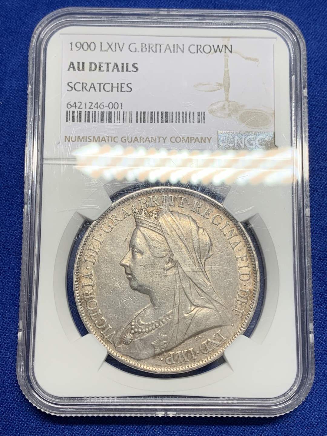 《竞宝斋》第150场-周日，周一，周四 3场 (全场包邮) NGC-AUD 英国 1900年 老维披纱 马剑克朗大银币  原始状态