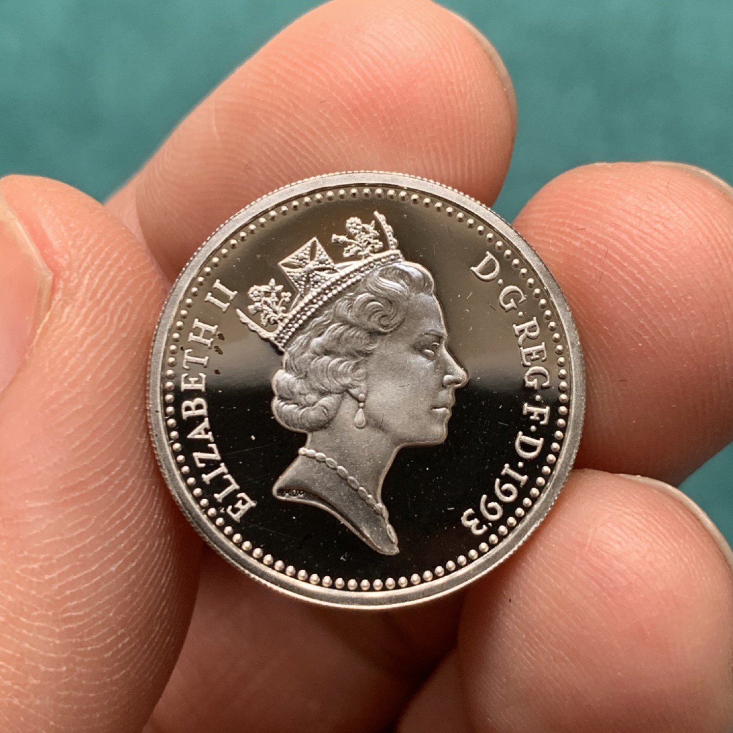 《竞宝斋》第150场-周日，周一，周四 3场 (全场包邮) 1993年 英国 精制一英镑 银币