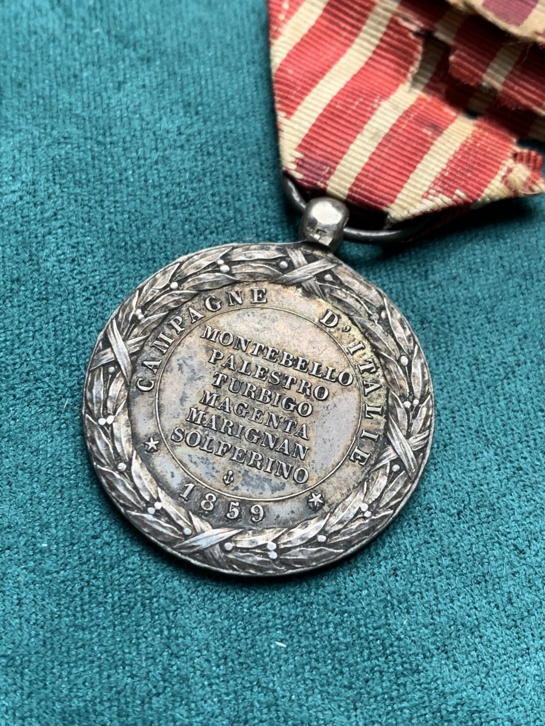 《竞宝斋》第150场-周日，周一，周四 3场 (全场包邮) 法国1859年远征意大利奖章 授予参与反抗奥匈独立战争中的远征意大利军团官兵 ，原味酱彩包浆 十分稀少