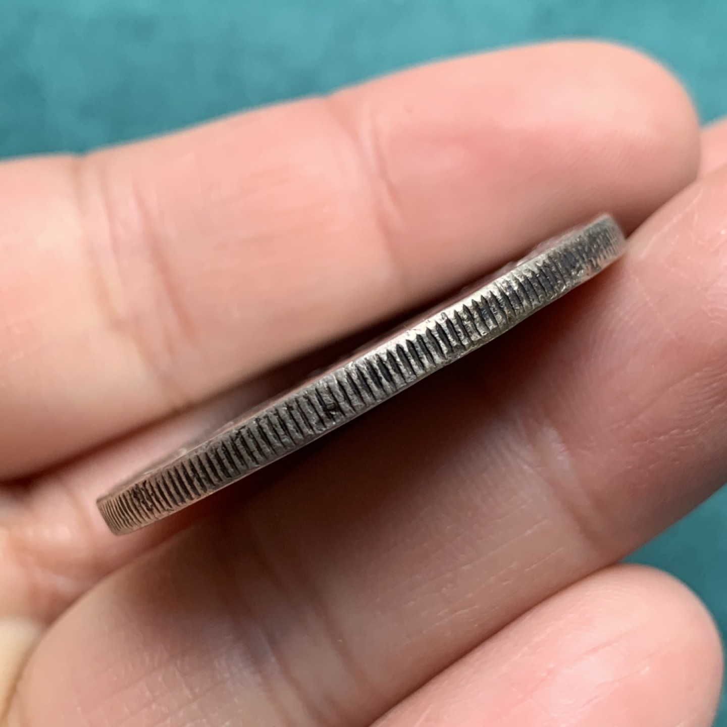 《竞宝斋》第150场-周日，周一，周四 3场 (全场包邮) 1894年 萨尔瓦多 1比索 克朗型 大银币 流通品质 细节见图