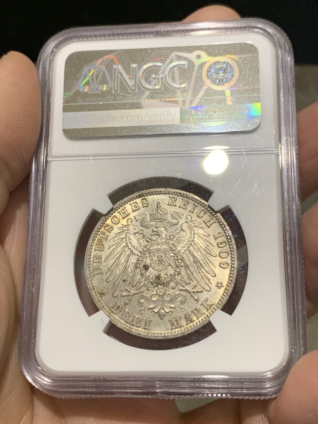 《竞宝斋》第150场-周日，周一，周四 3场 (全场包邮) NGC-MS63 德国 1909年 普鲁士威廉二世3马克银币，大头版。流通充分的版本 纸袋包浆 光度喜人