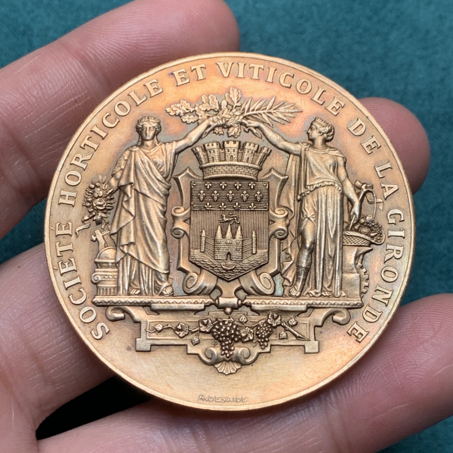 《竞宝斋》第150场-周日，周一，周四 3场 (全场包邮) 法国 吉伦德市 园艺大赛 铜章19世纪50.7mm 62.8克