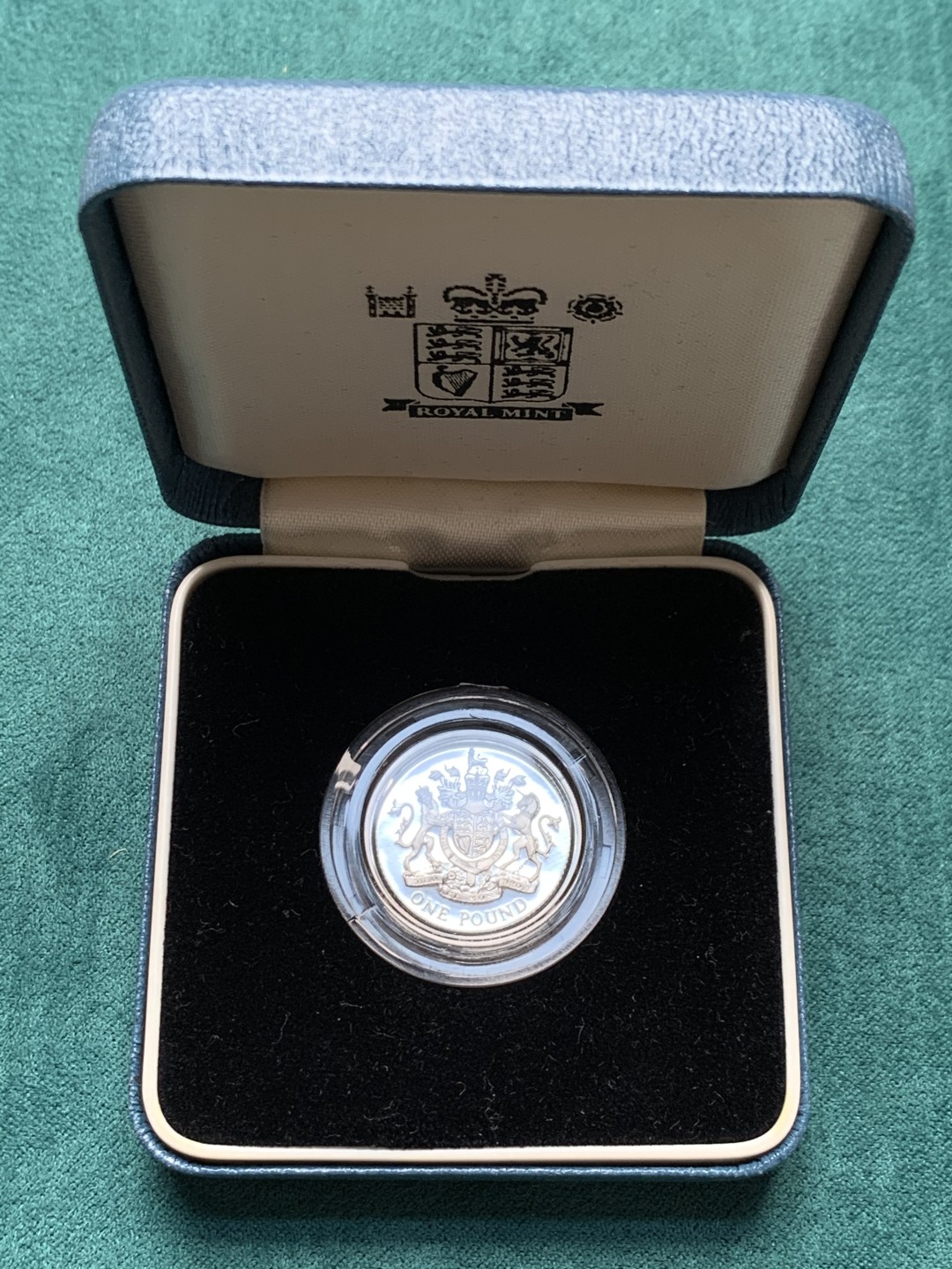 《竞宝斋》第150场-周日，周一，周四 3场 (全场包邮) 1993年 英国 精制一英镑 银币