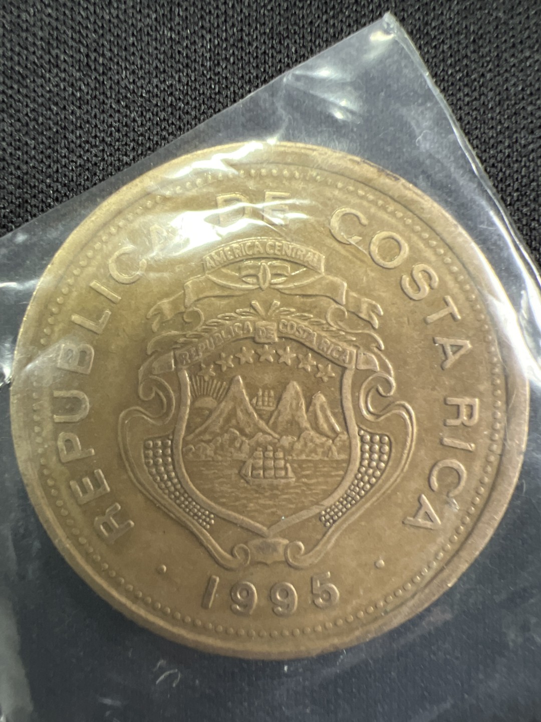 泡泡堂微拍第一 一 七幕硬币捡漏可累计专场👿👿，累计满二十元包邮，接受代拍业务 哥斯达黎加100克朗