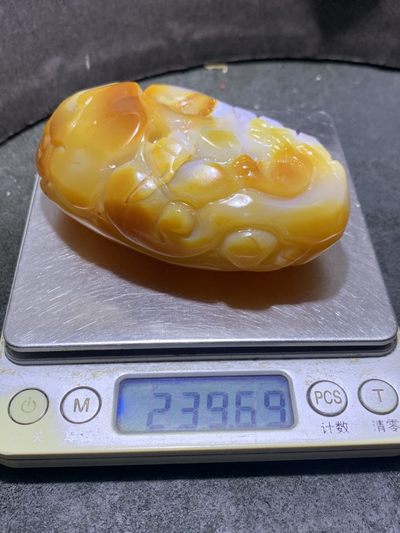 重器天然晶洞马达加斯加高玉化玛瑙手工雕刻如意招财貔貅把件一个 重器天然晶洞马达加斯加高玉化玛瑙手工雕刻如意招财貔貅把件一个