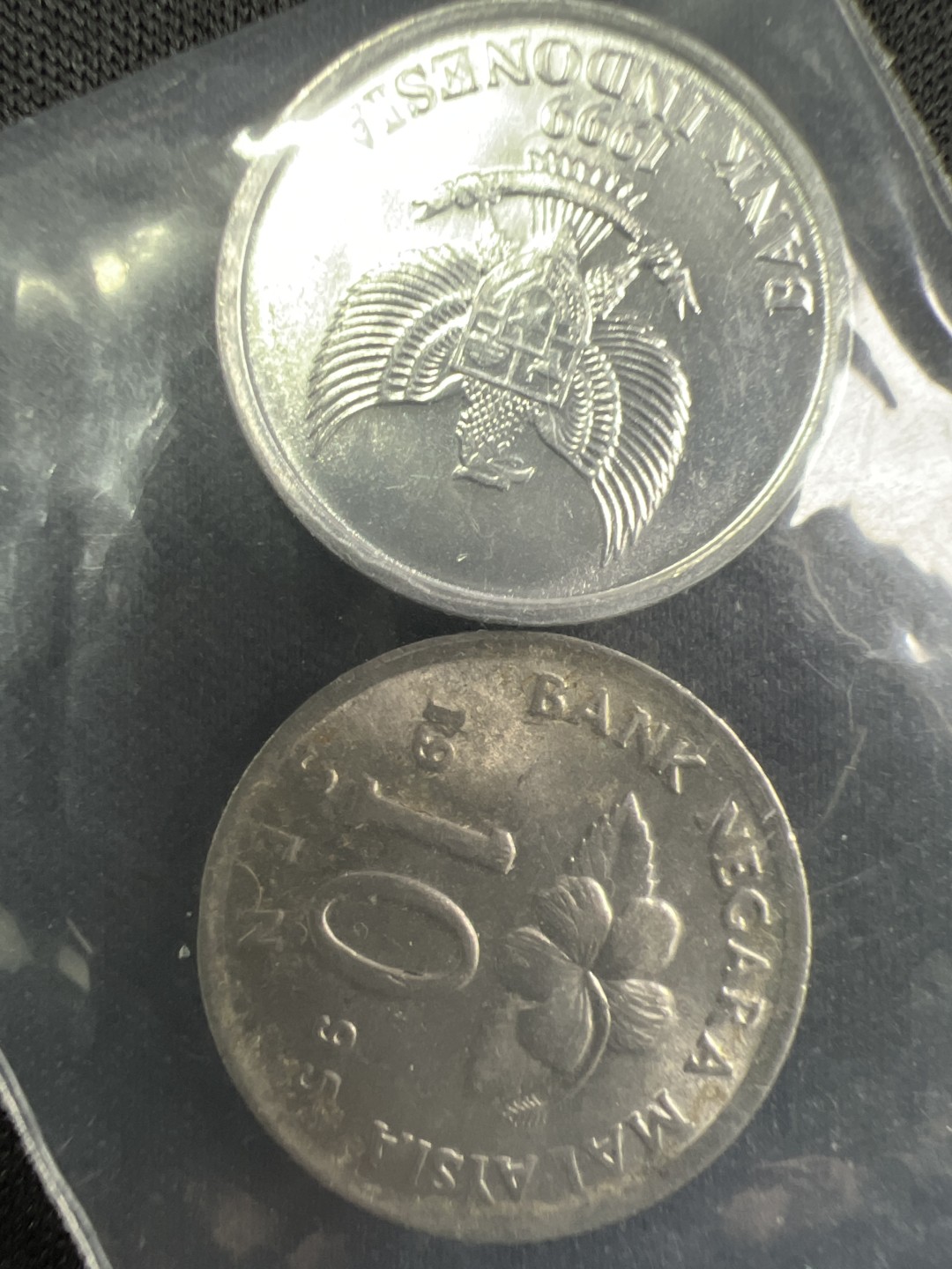 泡泡堂微拍第一 一 七幕硬币捡漏可累计专场👿👿，累计满二十元包邮，接受代拍业务 外币2枚