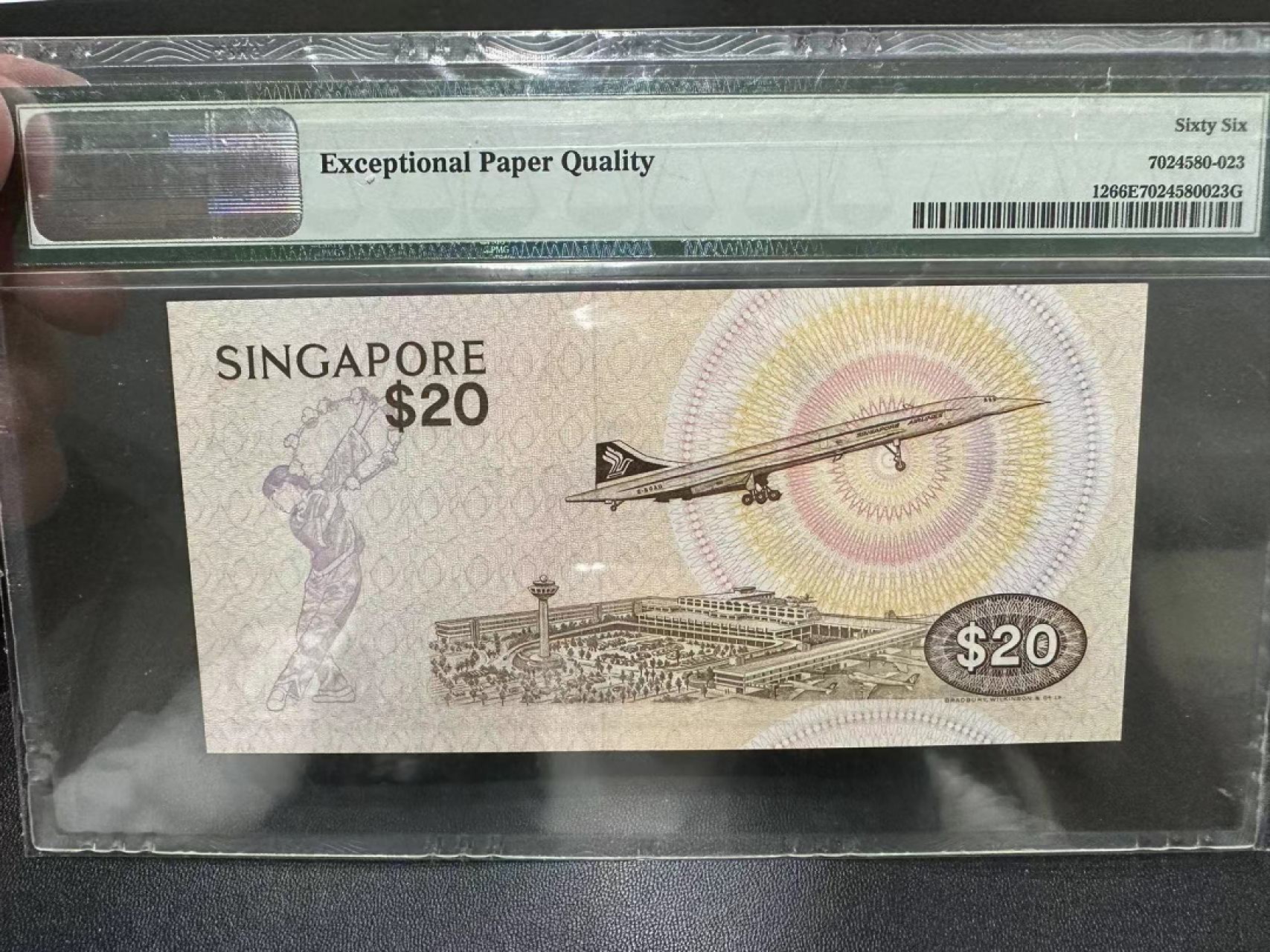 《外钞收藏家》第二百五十六期（评级场） 1979年新加坡鸟版20元 PMG66