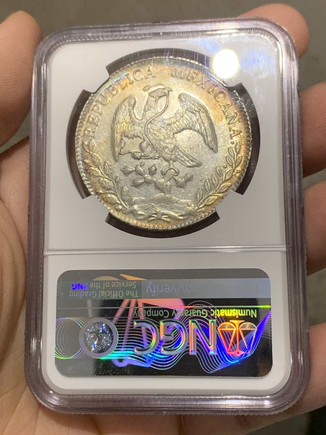 《竞宝斋》第150场-周日，周一，周四 3场 (全场包邮) NGC UNC 墨西哥 1893年 绚丽环彩 花边 鹰洋 太美