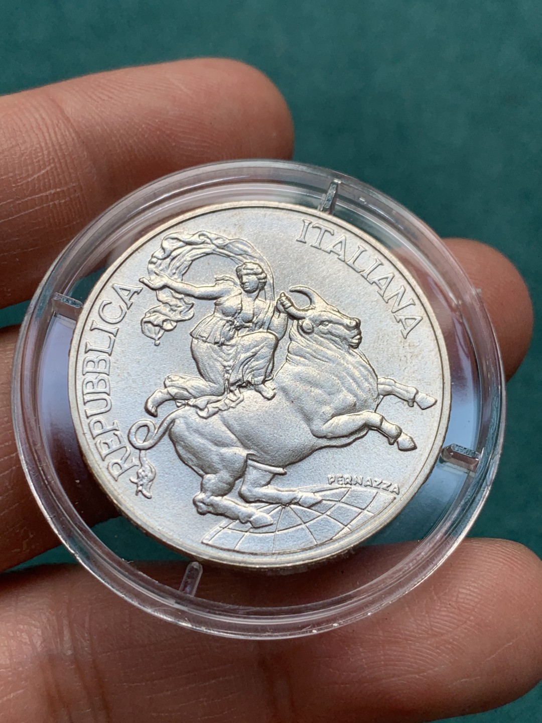 《竞宝斋》第150场-周日，周一，周四 3场 (全场包邮) 1995年意大利原盒带证书10000里拉女神银币