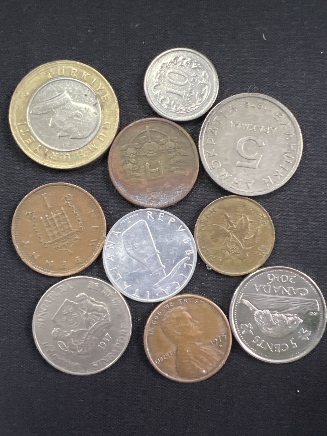 泡泡堂微拍第一 一 七幕硬币捡漏可累计专场👿👿，累计满二十元包邮，接受代拍业务 硬币一组98