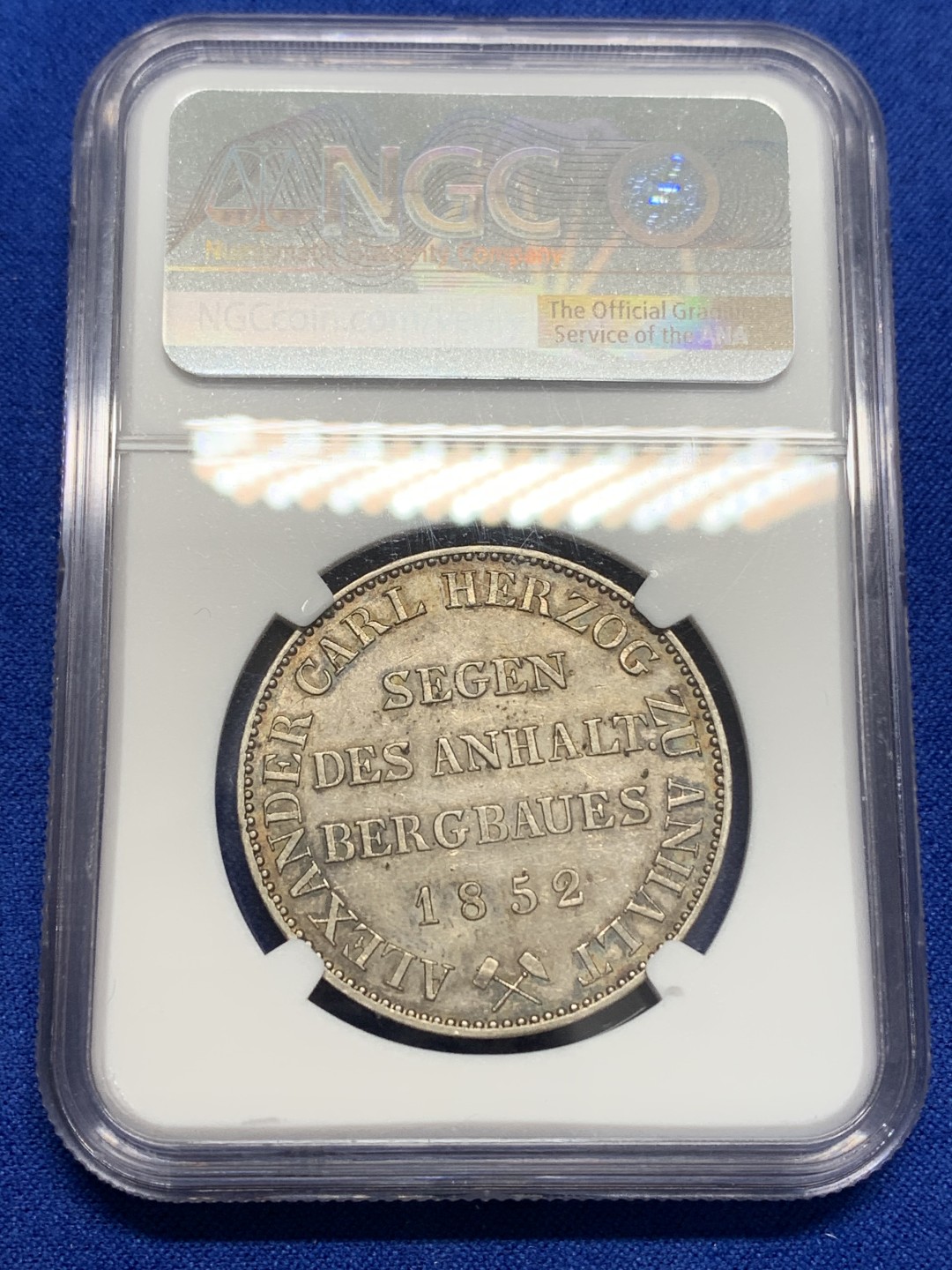 《竞宝斋》第150场-周日，周一，周四 3场 (全场包邮) NGC AU58 安哈特小熊爬墙泰勒 银币 1852最少年份，10000发行，早期直径大 重量重，比186X少见！五彩，细节无敌，熊身栩栩如生，炫技作品