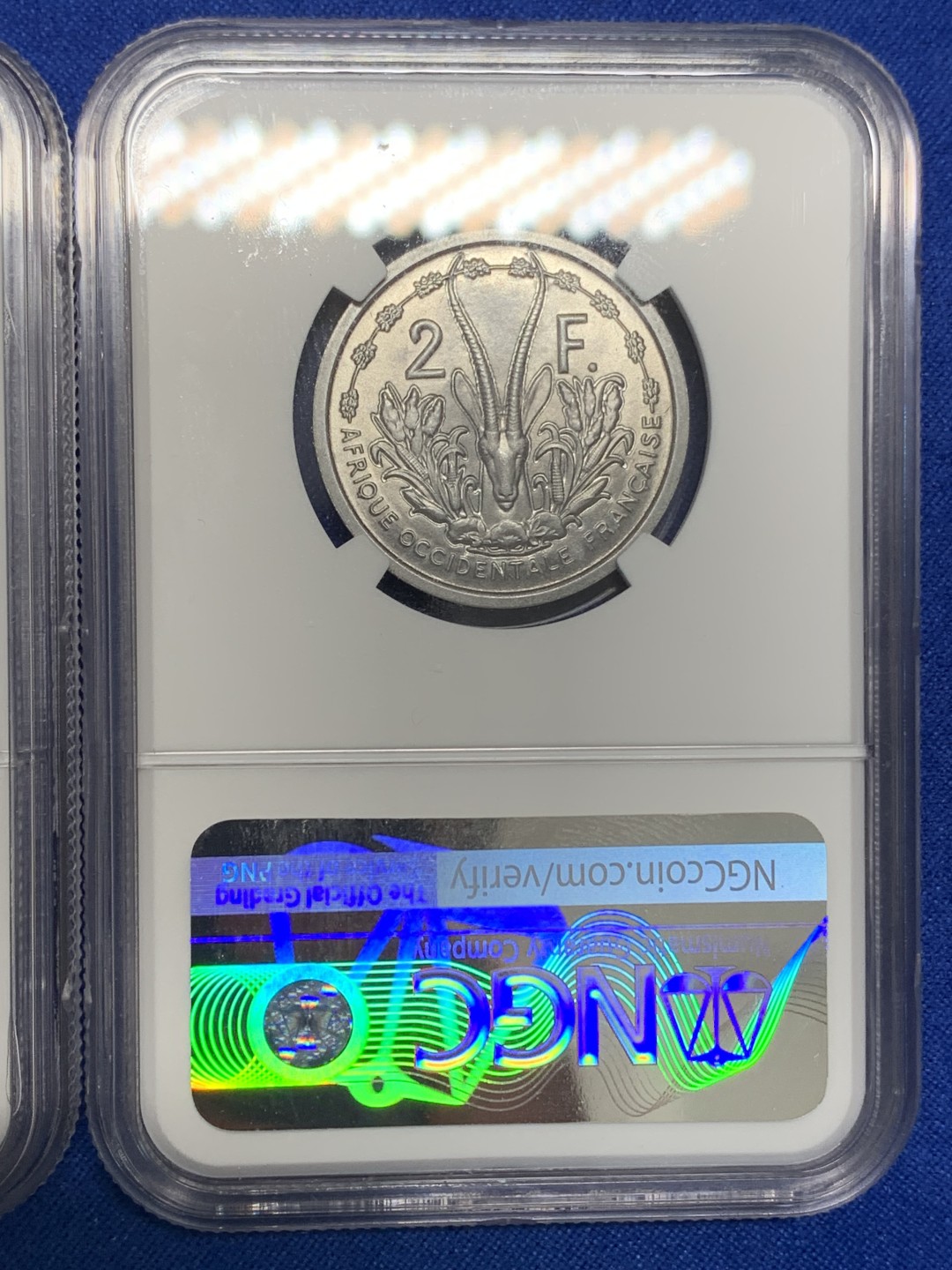 《竞宝斋》第150场-周日，周一，周四 3场 (全场包邮) NGC-MS63和NGC-MS65 法属西非1948年1法郎和2法郎1对，1法郎是亚军分，上面只有1枚66的