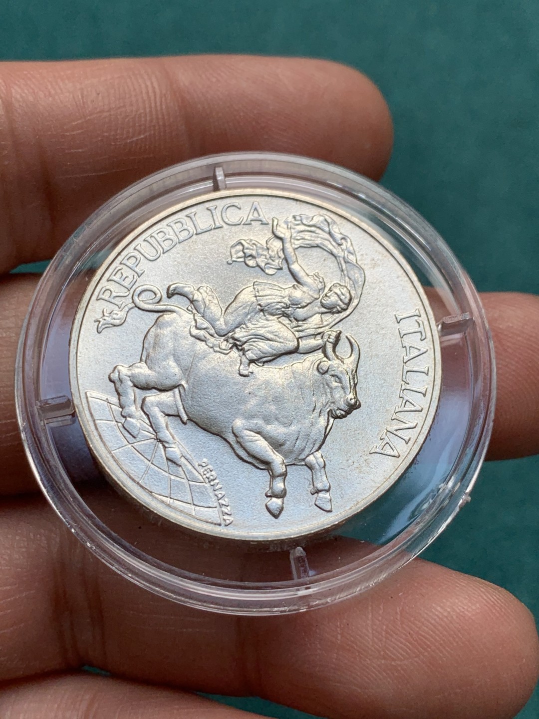 《竞宝斋》第150场-周日，周一，周四 3场 (全场包邮) 1995年意大利原盒带证书10000里拉女神银币