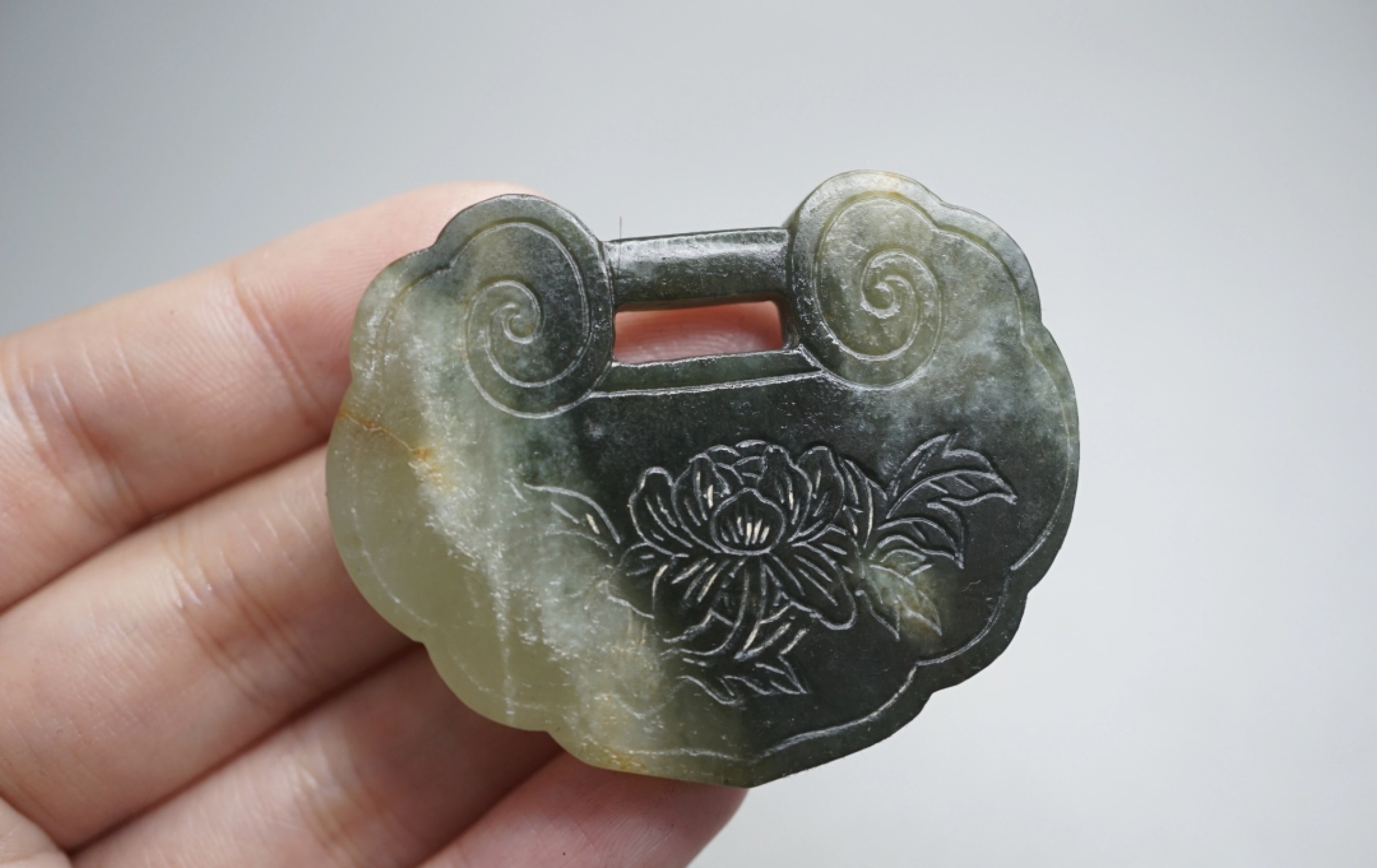 ｜冷门出品｜精选专拍·第贰拾柒场· 苏工和田玉平安锁玉佩挂件