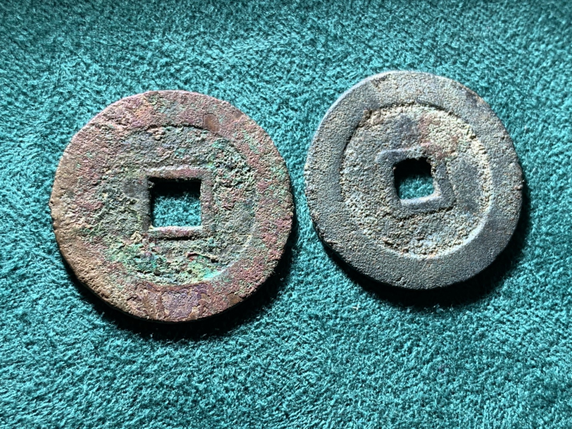 《竞宝斋》第150场-周日，周一，周四 3场 (全场包邮) 清顺治光背一对