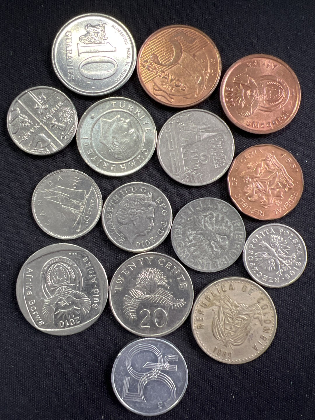 泡泡堂微拍第一 一 七幕硬币捡漏可累计专场👿👿，累计满二十元包邮，接受代拍业务 硬币一组89