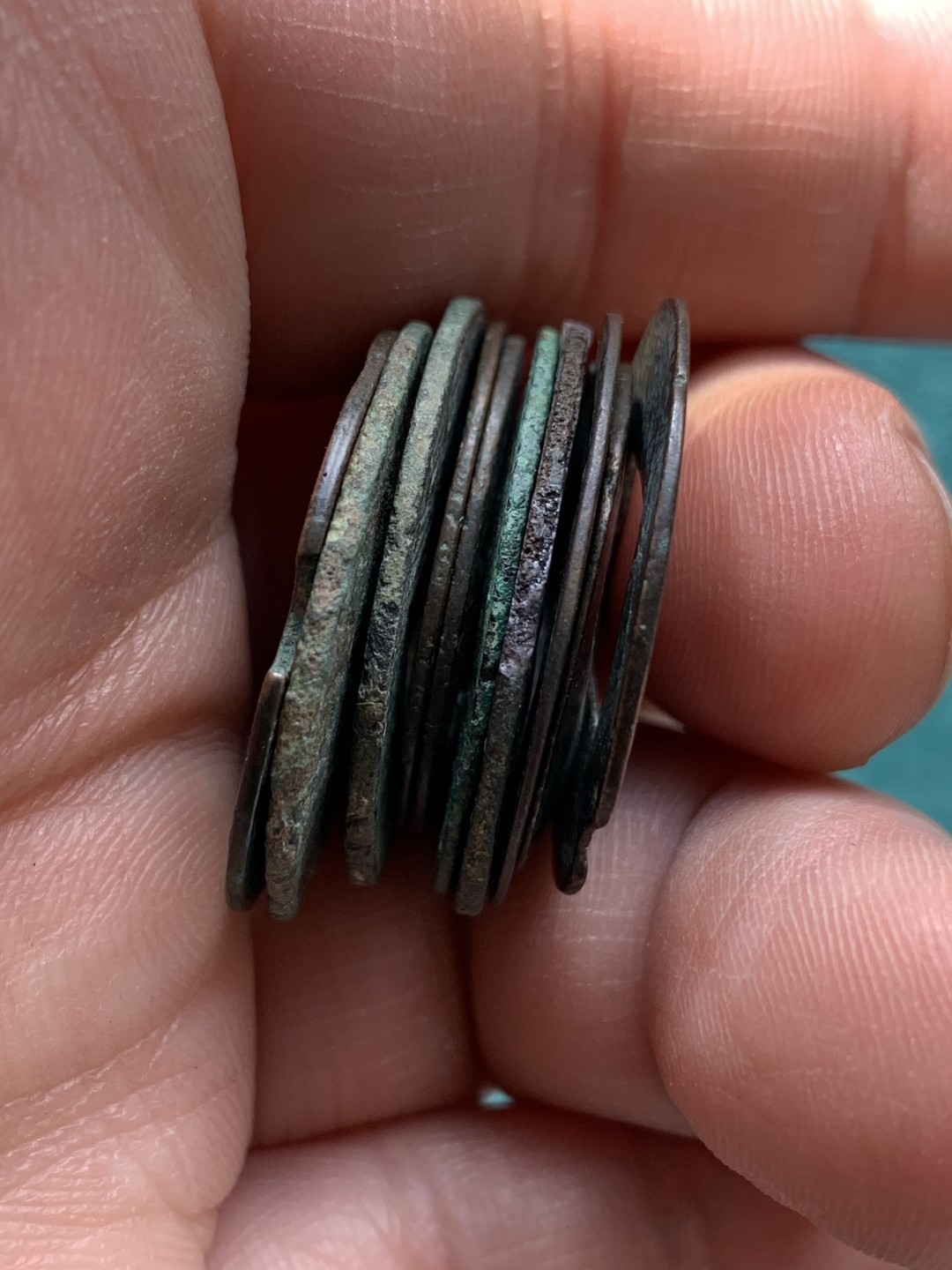 《竞宝斋》第150场-周日，周一，周四 3场 (全场包邮) 东汉记号五铢：名誉版林铢，背阴刻三，面上下双杠，面工，背上三竖，面阴刻二竖，面三竖，五下星等