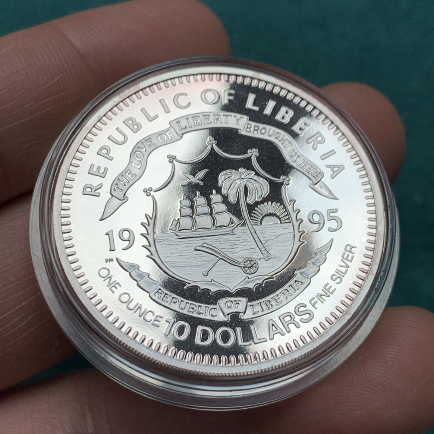 《竞宝斋》第150场-周日，周一，周四 3场 (全场包邮) 利比里亚 联合国1995年 50周年纪念 精制纪念大银币 31.1克 999银