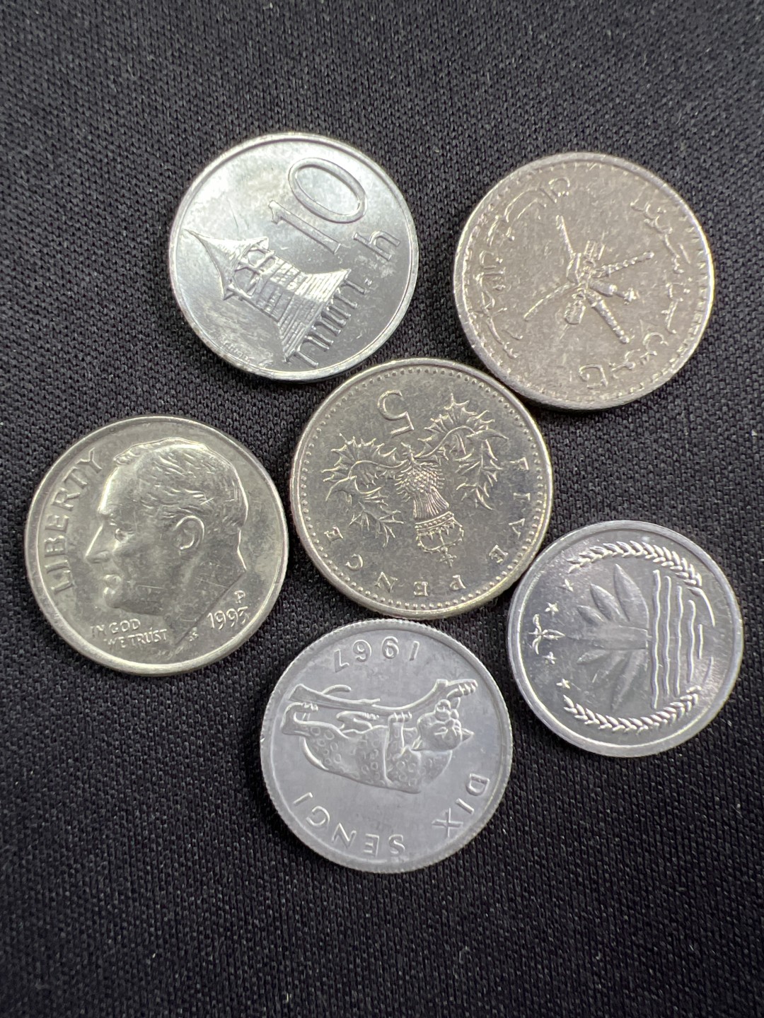 泡泡堂微拍第一 一 七幕硬币捡漏可累计专场👿👿，累计满二十元包邮，接受代拍业务 硬币一组91