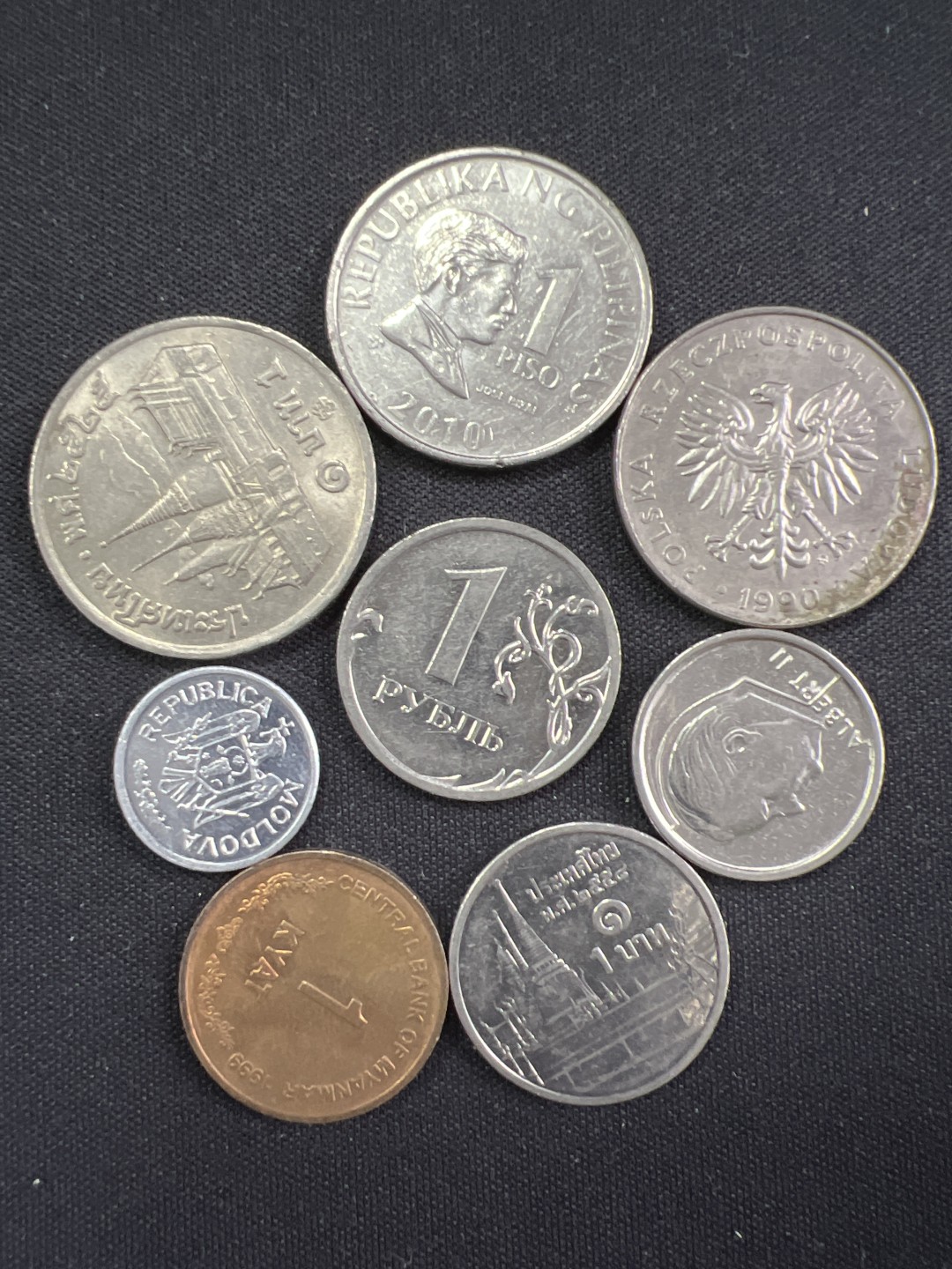 泡泡堂微拍第一 一 七幕硬币捡漏可累计专场👿👿，累计满二十元包邮，接受代拍业务 硬币一组93