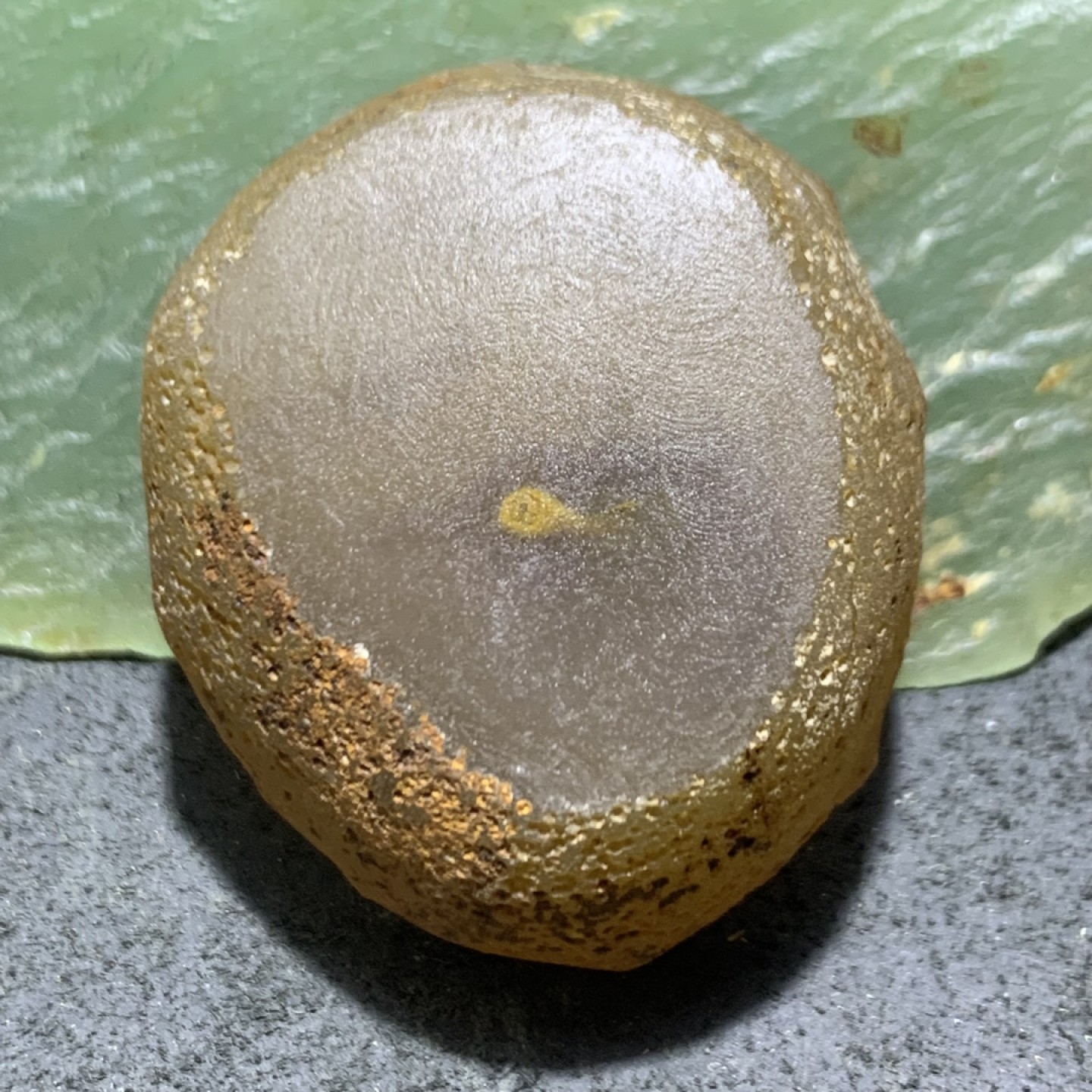 精美原皮蒙料战国红玛瑙高润度金沙料雕刻香插一个！