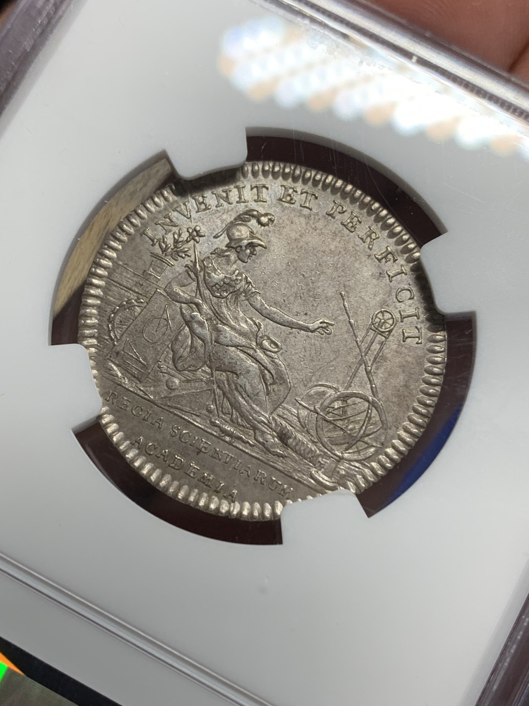 《竞宝斋》第150场-周日，周一，周四 3场 (全场包邮) NGC-MS62 法国路易十六 皇家科学院 圆形JETON 顶级品相